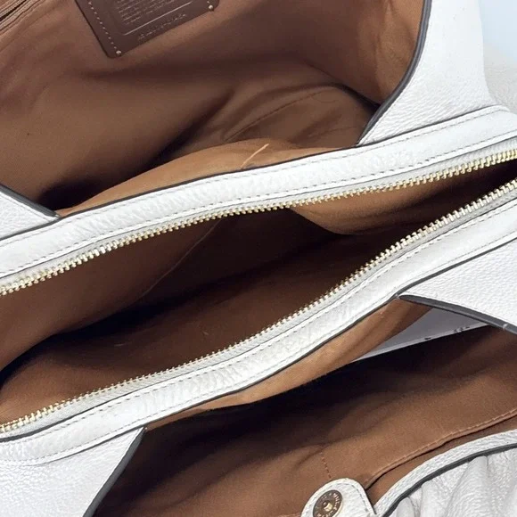 Coach Shoulder Bag Pebble Tote C1454 Maya Pebble Leather Chalk / Gold - Picture 14 of 15